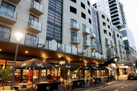Mantra Hindmarsh Square - Brisbane Tourism 3