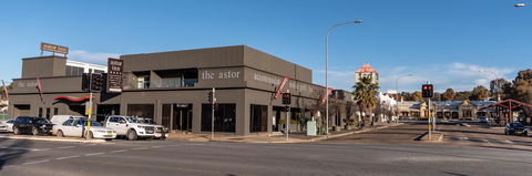 Astor Inn - Brisbane Tourism 18