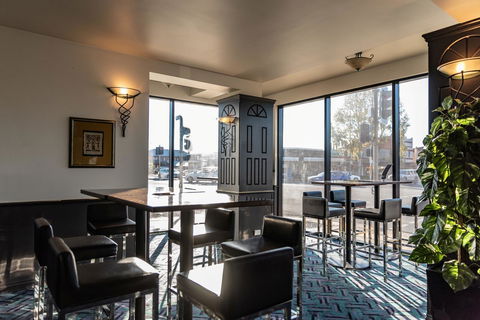 Astor Inn - Brisbane Tourism 21