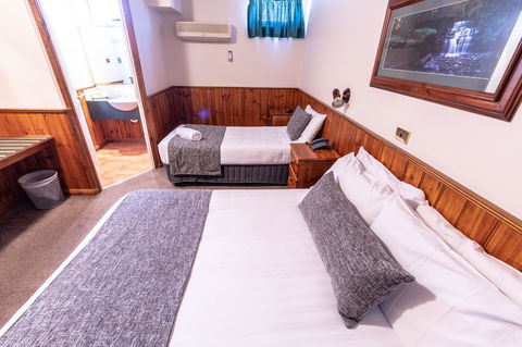Astor Inn - Brisbane Tourism 9