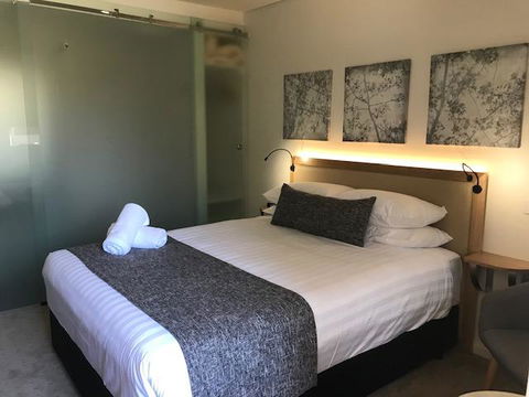 Astor Inn - Brisbane Tourism 1