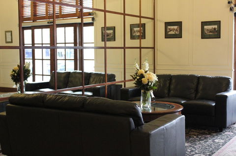 Adelaide Inn - Tourism Brisbane 3