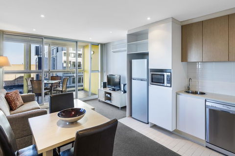 IStay Precinct Adelaide - Tourism Brisbane 16
