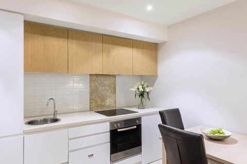 IStay Precinct Adelaide - Tourism Brisbane 8