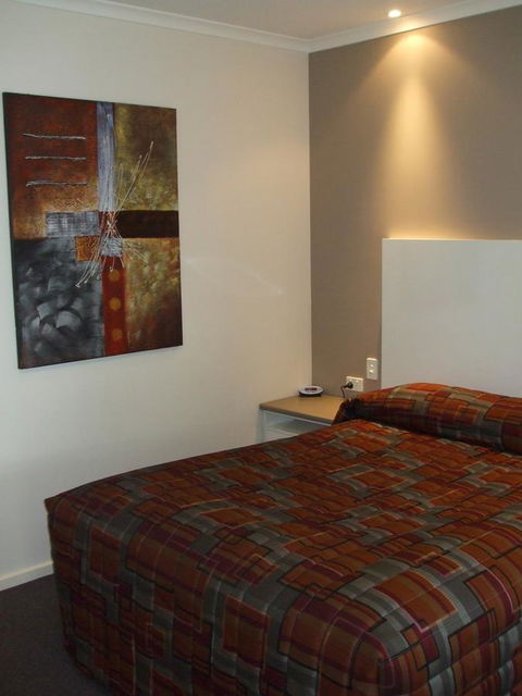 McLaren Vale Motel & Apartments - Brisbane Tourism 7