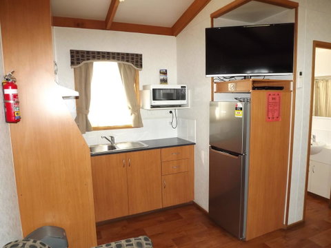 Ceduna Foreshore Caravan Park - Brisbane Tourism 14