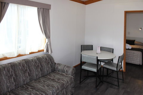 Ceduna Foreshore Caravan Park - Brisbane Tourism 8