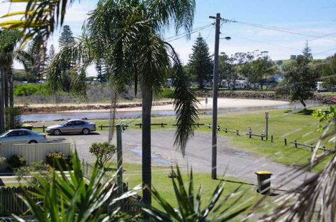 Bellhaven 1, 17 Willow Street - Tourism Brisbane 6