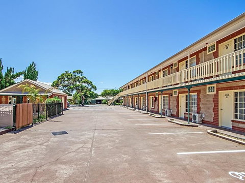 Motel Goolwa - Brisbane Tourism 1