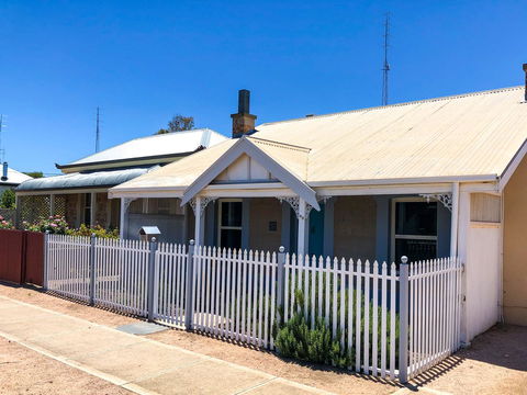 Inglenook Cottage - Tourism Brisbane 35