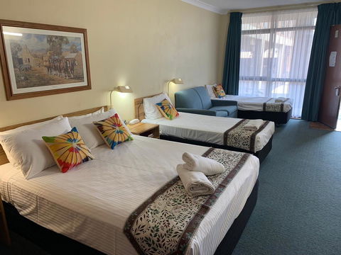 Cumberland Motor Inn - Tourism Brisbane 5