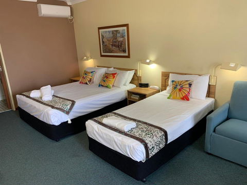Cumberland Motor Inn - Tourism Brisbane 1