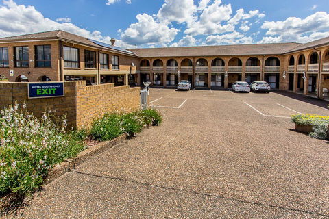 Cumberland Motor Inn - Tourism Brisbane 43