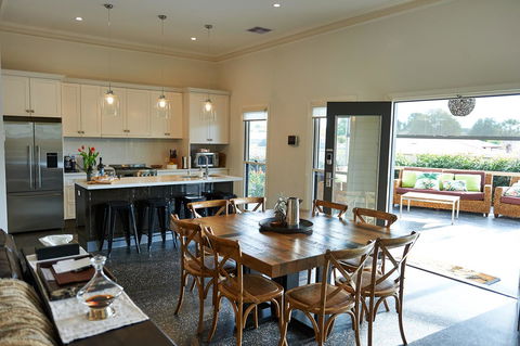 Barossa Bed & Breakfast - Brisbane Tourism 7