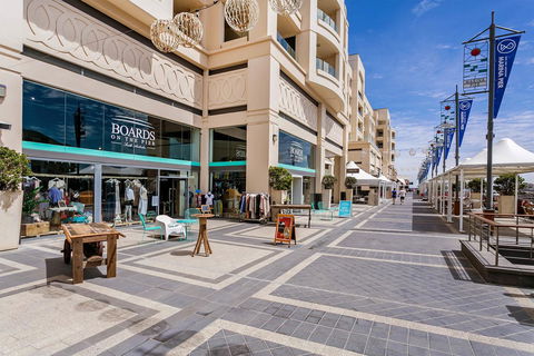 Heart Of Glenelg BnB - Tourism Brisbane 17
