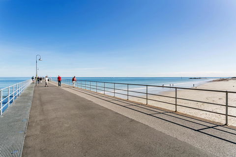 Heart Of Glenelg BnB - Tourism Brisbane 15