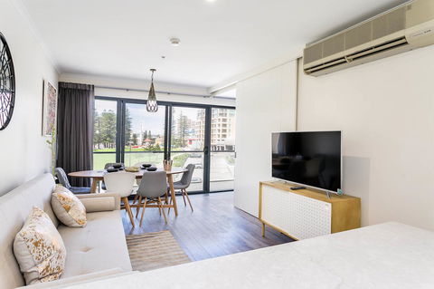 Heart Of Glenelg BnB - Tourism Brisbane 8