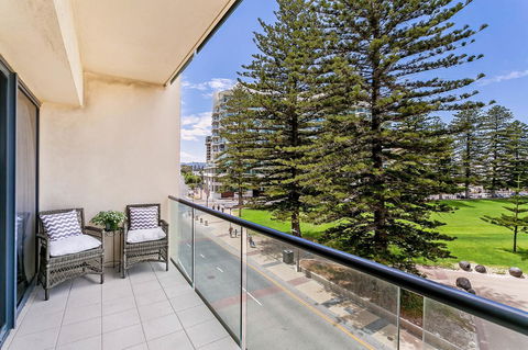 Heart Of Glenelg BnB - Tourism Brisbane 12