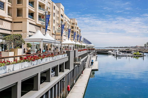 Heart Of Glenelg BnB - Tourism Brisbane 21
