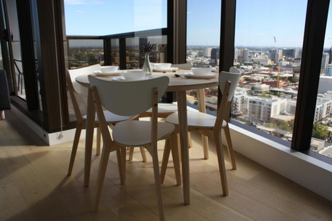 Modern CBD Apartment With Panoramic View - Brisbane Tourism 1