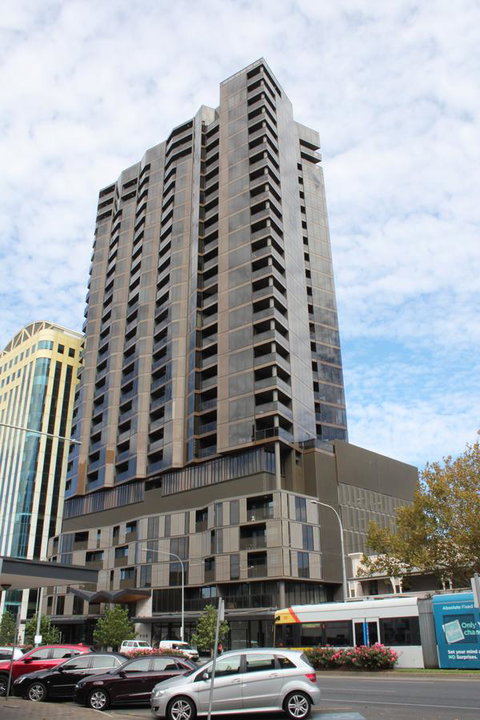 Modern CBD Apartment With Panoramic View - Brisbane Tourism 6