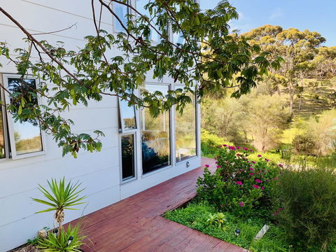 Sunrise On Falie Seaview Eco Accommodation - Tourism Brisbane 4