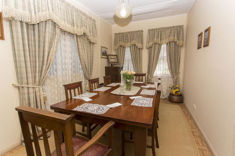 Tanunda Cottages - Tourism Brisbane 11