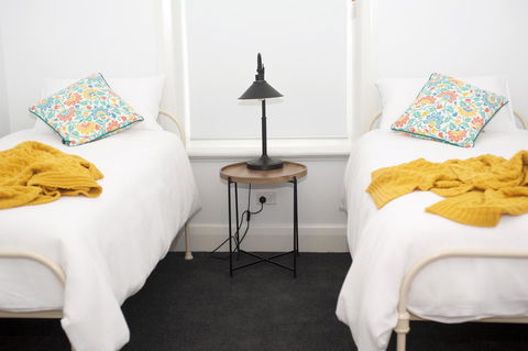 Two Cow Cottage Bed & Breakfast - Tourism Brisbane 29