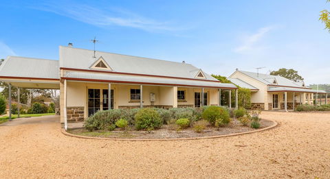 Barossa Vineyard Cottages - Tourism Brisbane 24