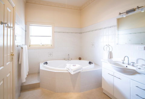 Barossa Vineyard Cottages - Tourism Brisbane 33