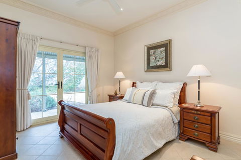 Barossa Vineyard Cottages - Tourism Brisbane 12