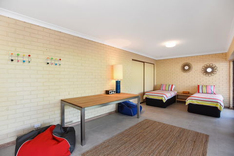 Port Of Call - Port Willunga - C21 SouthCoast Holidays - Tourism Brisbane 21