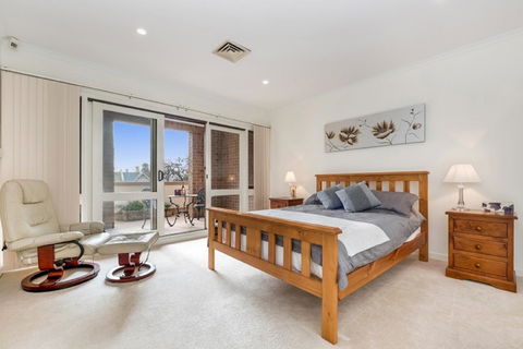 Adelaide Style Accommodation-Close To City-North Adelaide-3 Bdrm- FREE Parking - Tourism Brisbane 14