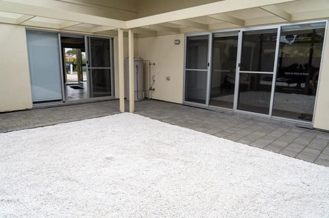 Gawler Townhouse 3 Bedroom - Tourism Brisbane 12