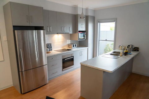 Gawler Townhouse 3 Bedroom - Tourism Brisbane 3