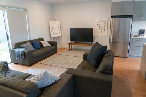 Gawler Townhouse 3 Bedroom - Tourism Brisbane 16