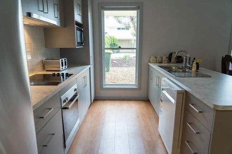 Gawler Townhouse 3 Bedroom - Tourism Brisbane 1