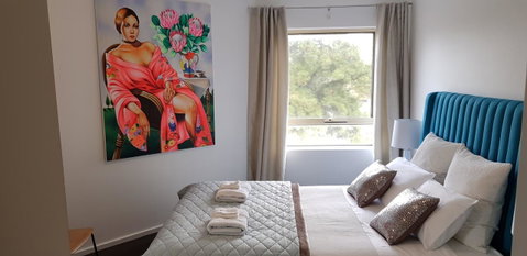 Spacious 4 BR And 2 Bathrooms City Apartment - Brisbane Tourism 10