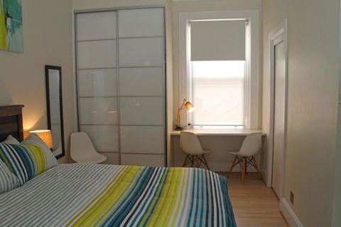 Smugglers Inn Studio Apartments - Brisbane Tourism 18