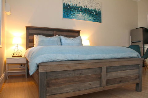 Smugglers Inn Studio Apartments - Brisbane Tourism 5