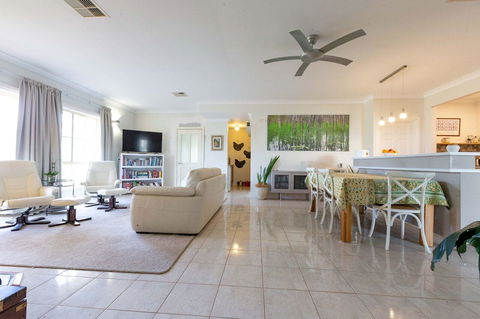 Angaston House - Tourism Brisbane 1