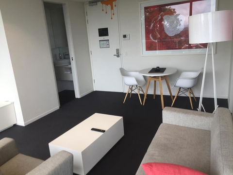 Tasha\'s Apartments On Warwick - Brisbane Tourism 3