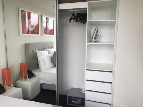 Tasha\'s Apartments On Warwick - Brisbane Tourism 22