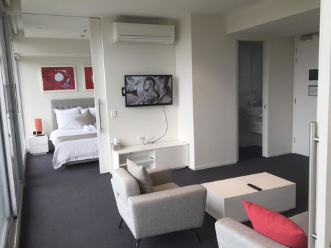 Tasha\'s Apartments On Warwick - Brisbane Tourism 6