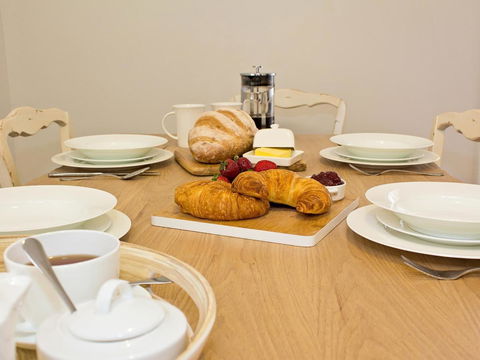 Queen's Cottage Barossa Valley - Tourism Brisbane 12