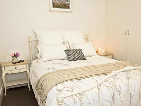 Queen's Cottage Barossa Valley - Tourism Brisbane 5