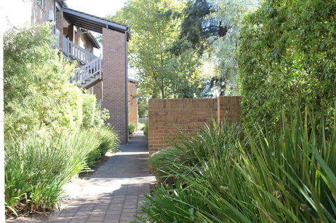 Adelaide DressCircle Apartments - Archer Street - Brisbane Tourism 21