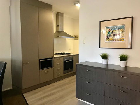 Adelaide DressCircle Apartments - Archer Street - Brisbane Tourism 1