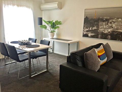 Adelaide DressCircle Apartments - Archer Street - Brisbane Tourism 17