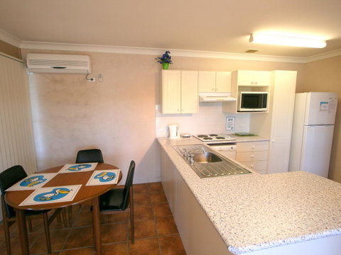 Lake Edge Apartments - Brisbane Tourism 7